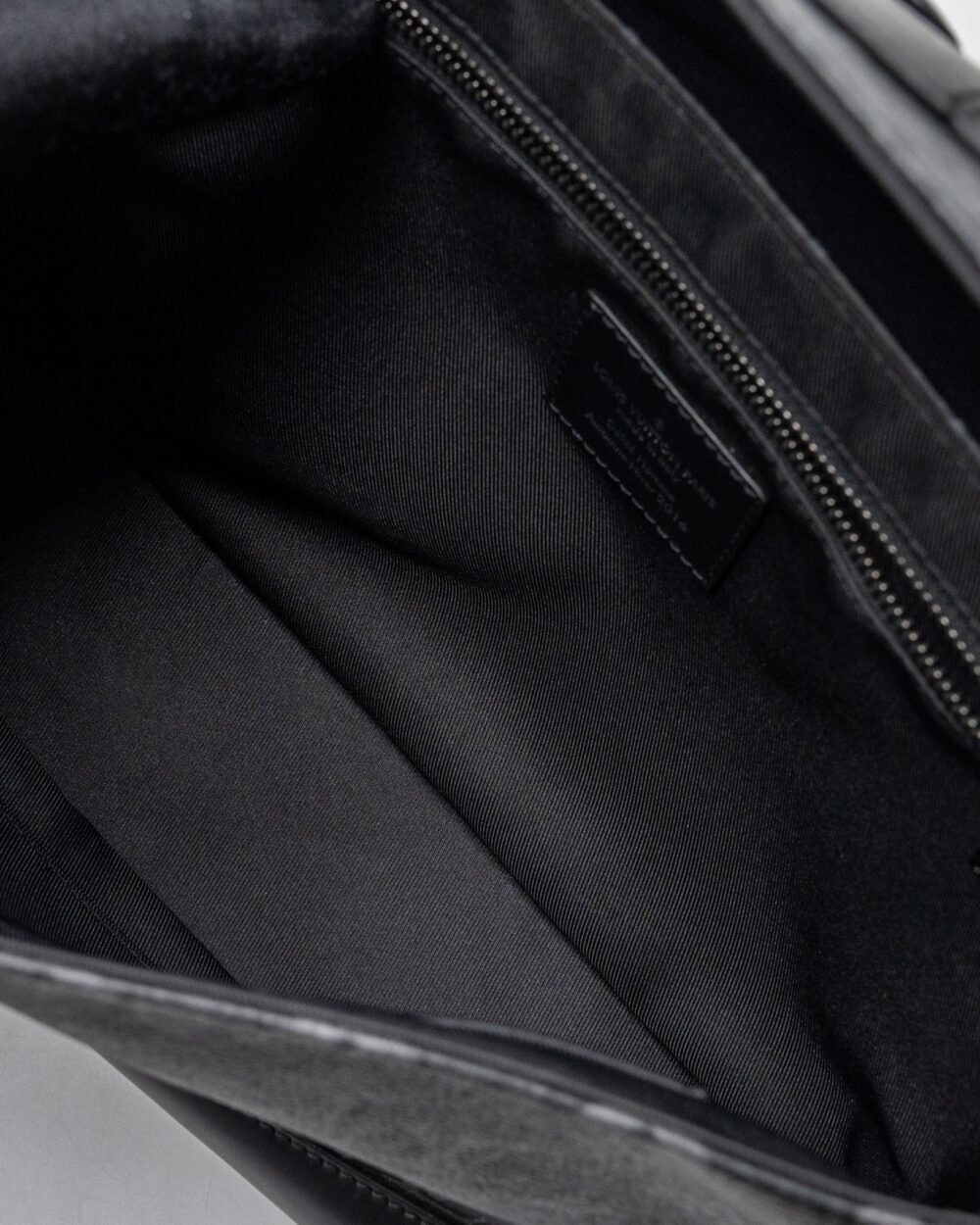 AAA Replica Louis Vuitton LV MESSENGER PM VOYOGER MONOGRAM ECLIPSE CANVAS BLACK SHW