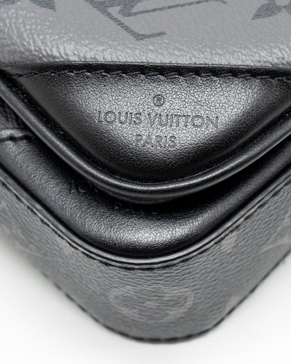 AAA Replica Louis Vuitton LV TRIO MESSANGER MONOGRAM ECLIPSE CANVAS BLACK/GREY WITH BLACK HARDWARE