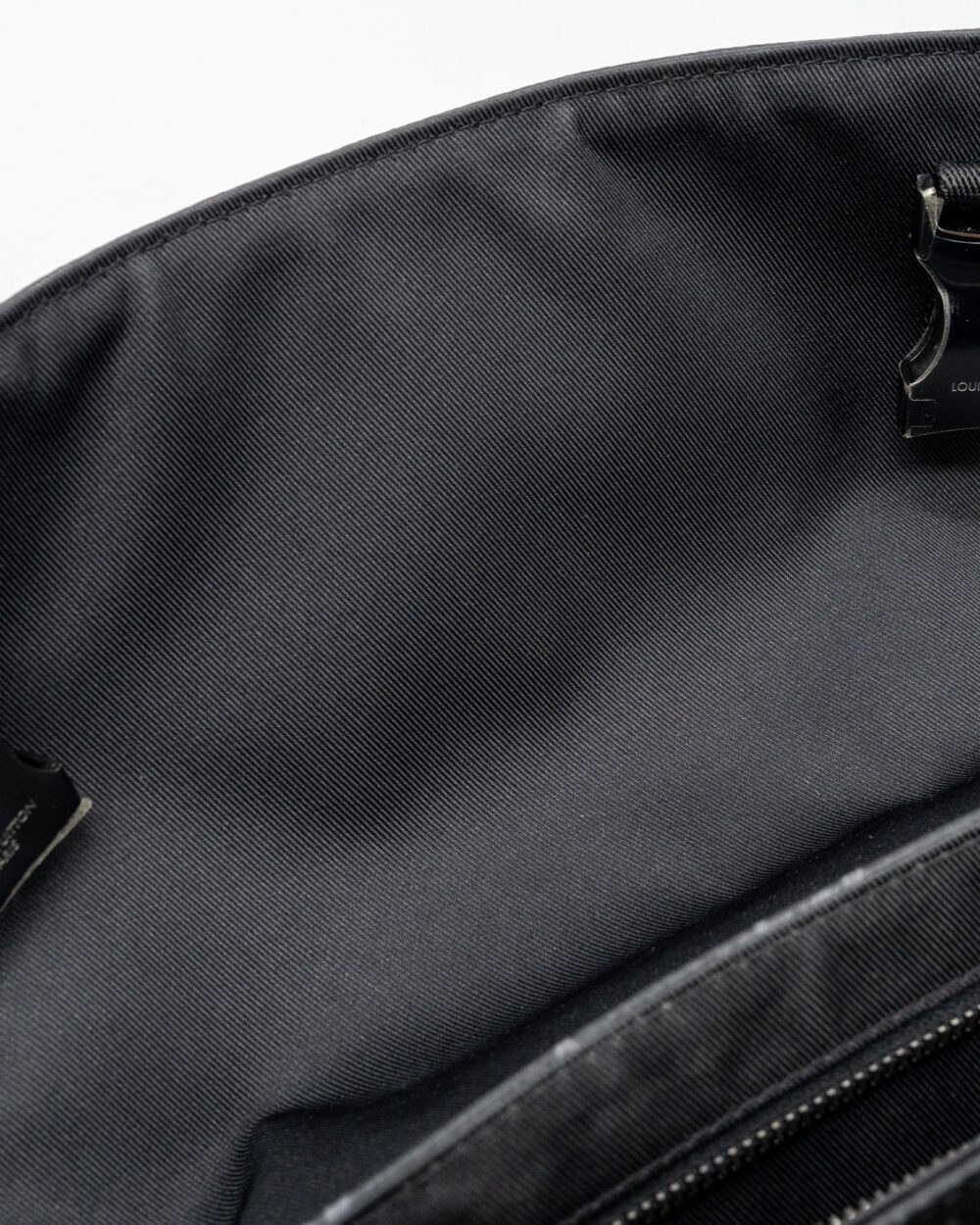 AAA Replica Louis Vuitton LV MESSENGER PM VOYOGER MONOGRAM ECLIPSE CANVAS BLACK SHW