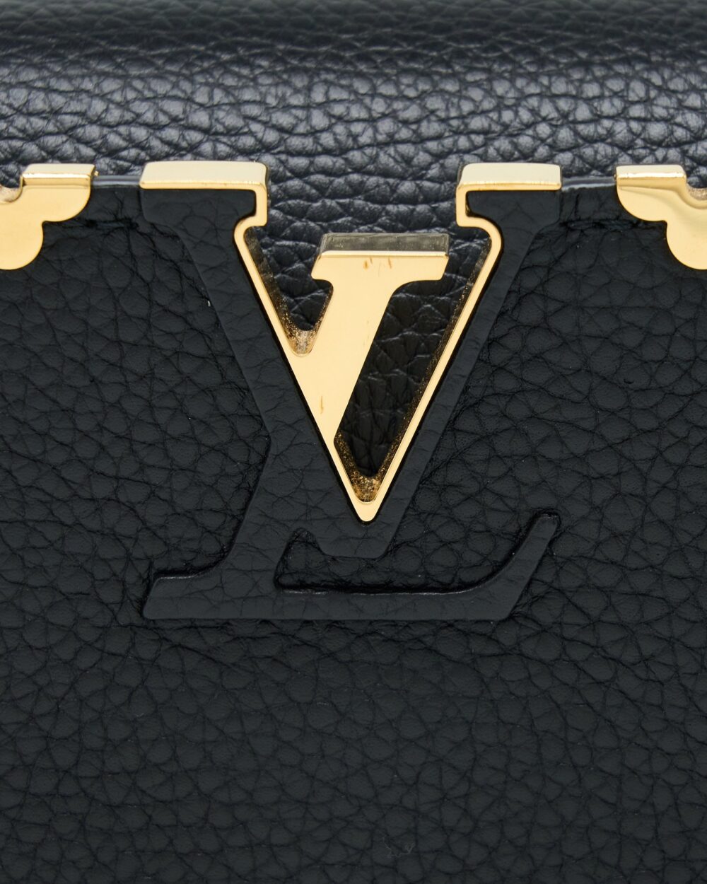 AAA Replica Louis Vuitton LV CAPUCINES MINI TAURILLON LIMITED EDITION BLACK GHW (NEW VERSION)