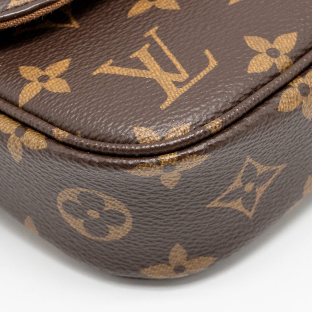 AAA Replica Louis Vuitton LV IVY WALLET ON CHAIN MONOGRAM CANVAS GHW