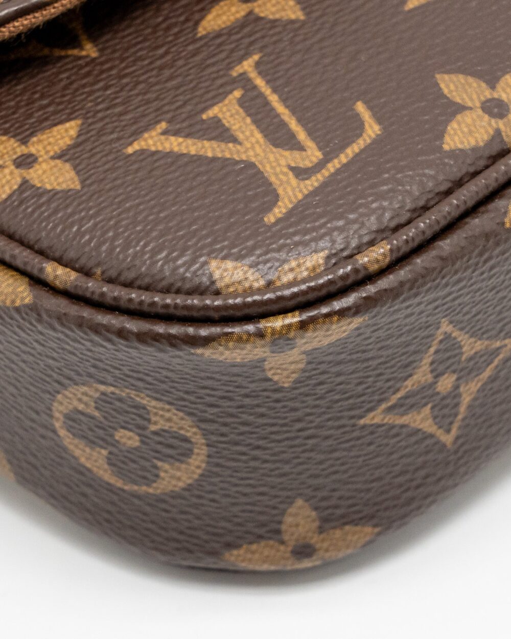 AAA Replica Louis Vuitton LV IVY WALLET ON CHAIN MONOGRAM CANVAS GHW