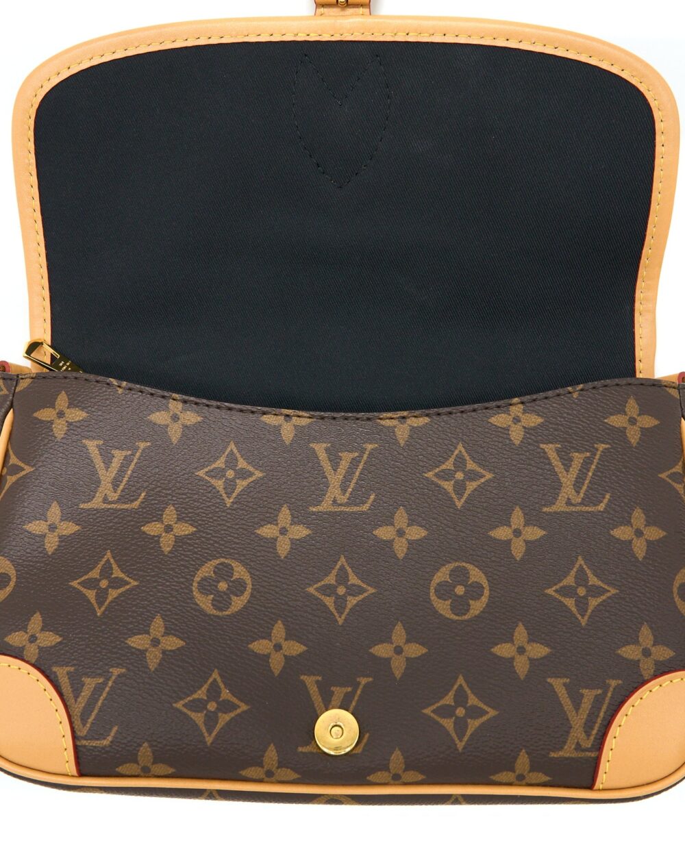 AAA Replica Louis Vuitton LV DIANE BAG MONOGRAM CANVAS WITH JACQUARD STRAP GHW (NEW VERSION)