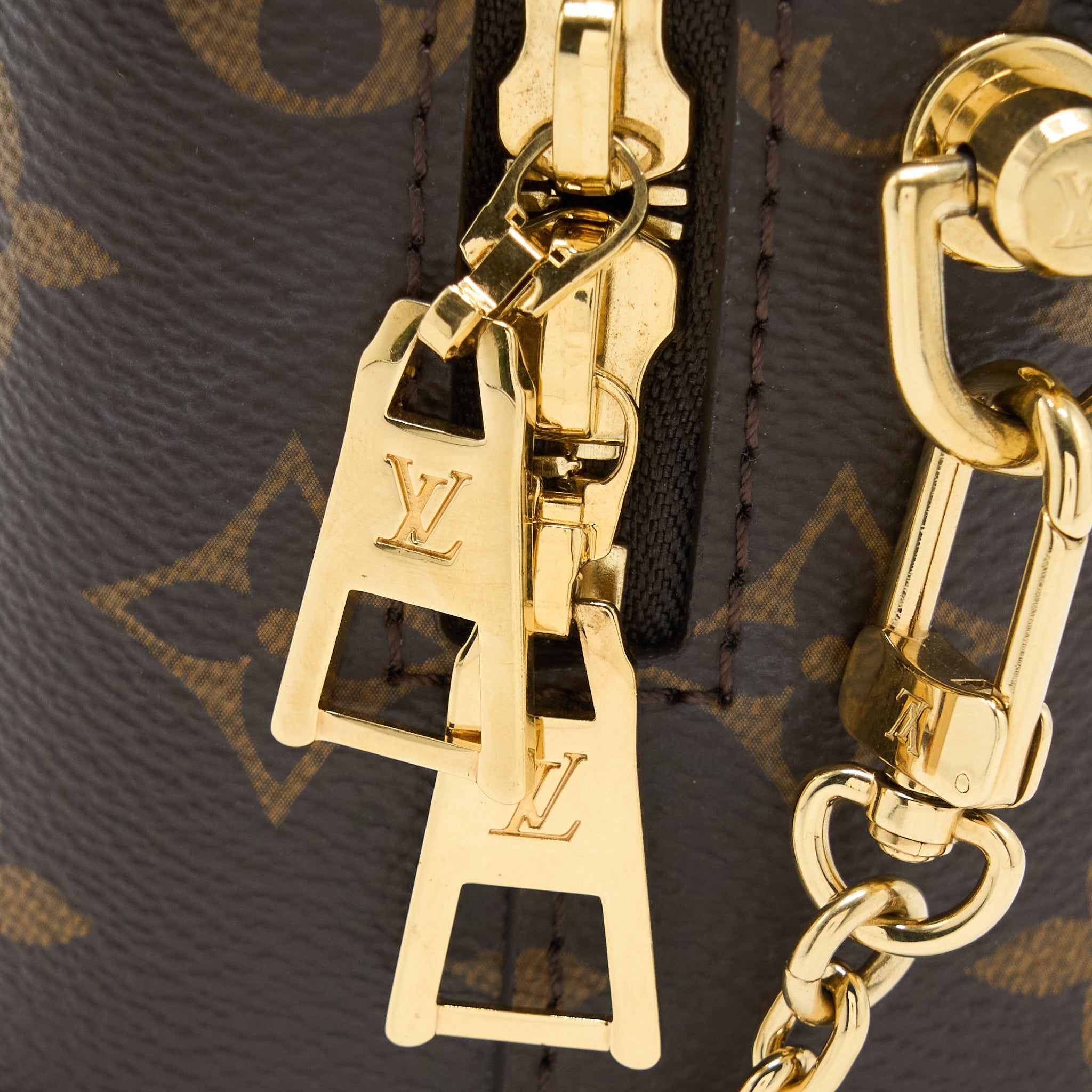 AAA Replica Louis Vuitton LV PETITE MALLE SOUPLE BAG MONOGRAM CANVAS/BLACK GHW