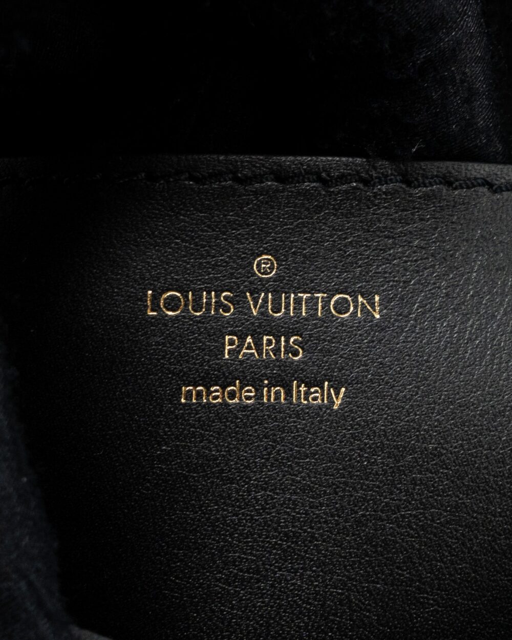 AAA Replica Louis Vuitton LV NEW WAVE MULTI POCHETTE CALFSKIN BLACK GHW