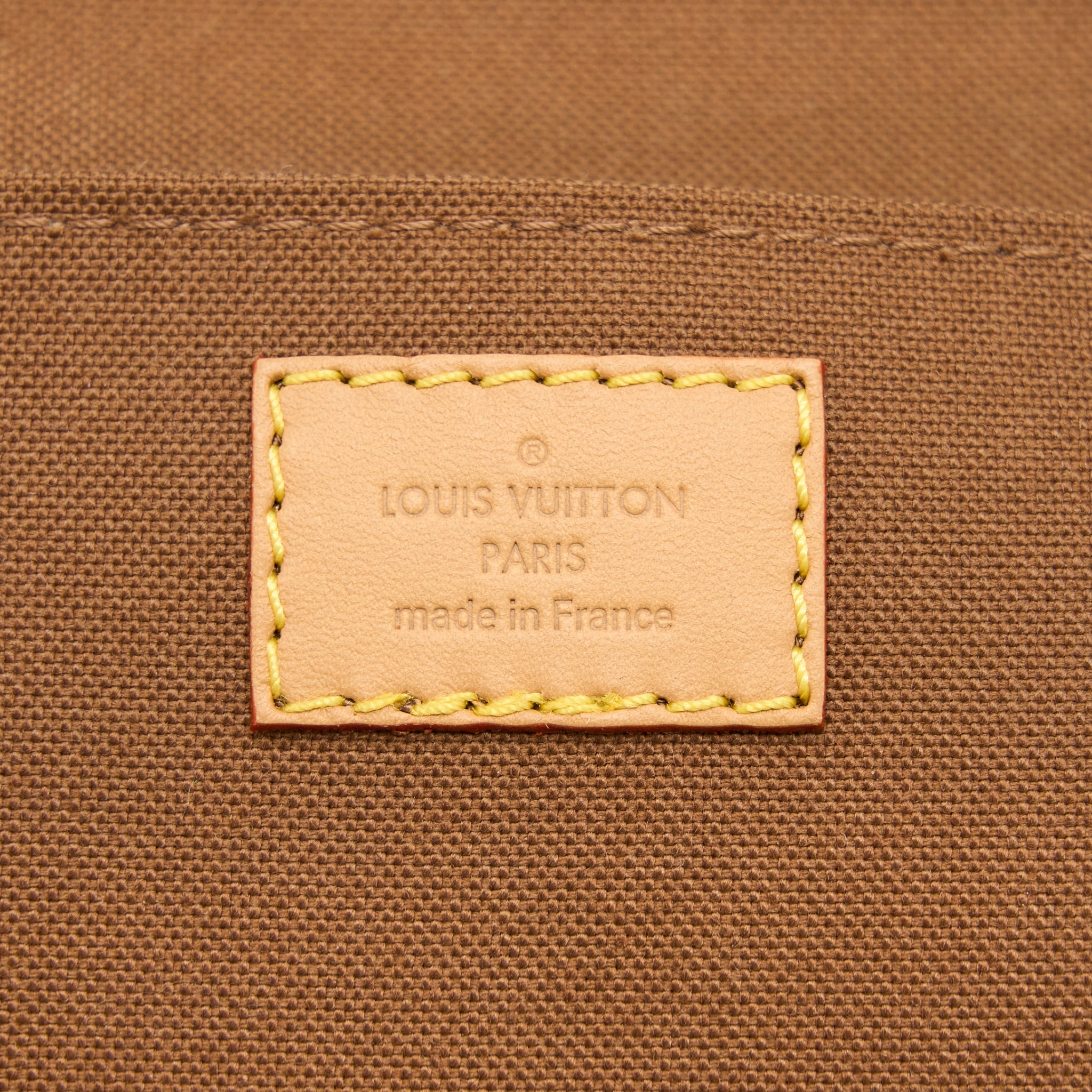 AAA Replica Louis Vuitton LV PETIT SAC PLAT MONOGRAM CANVAS GHW