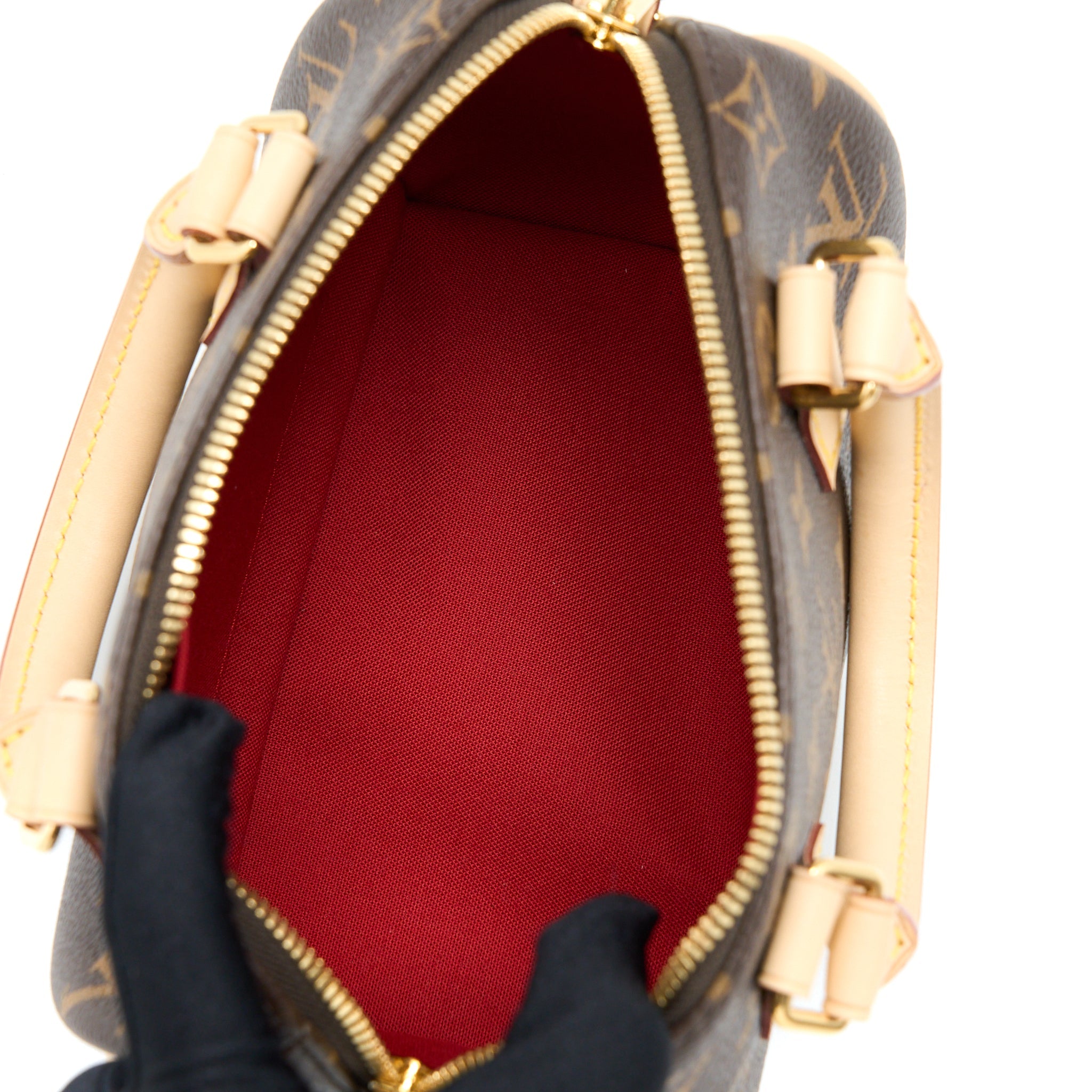 AAA Replica Louis Vuitton LV SPEEDY BANDOULIERE 20 MONOGRAM CANVAS WITH FUCHSIA STRAP