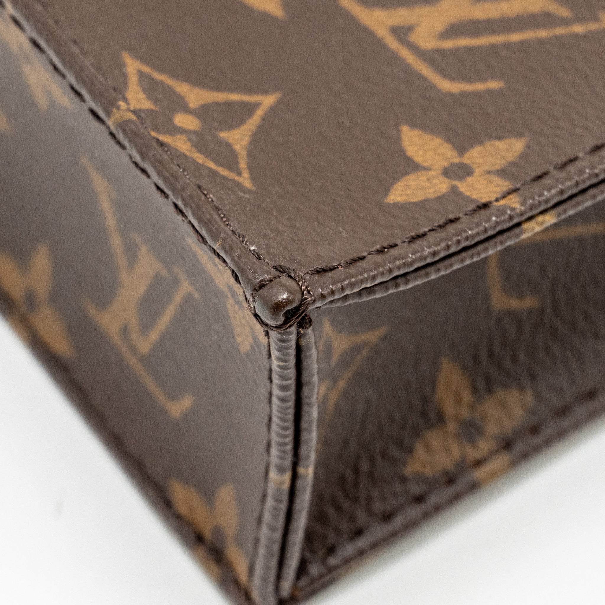AAA Replica Louis Vuitton LV PETIT SAC PLAT MONOGRAM CANVAS GHW