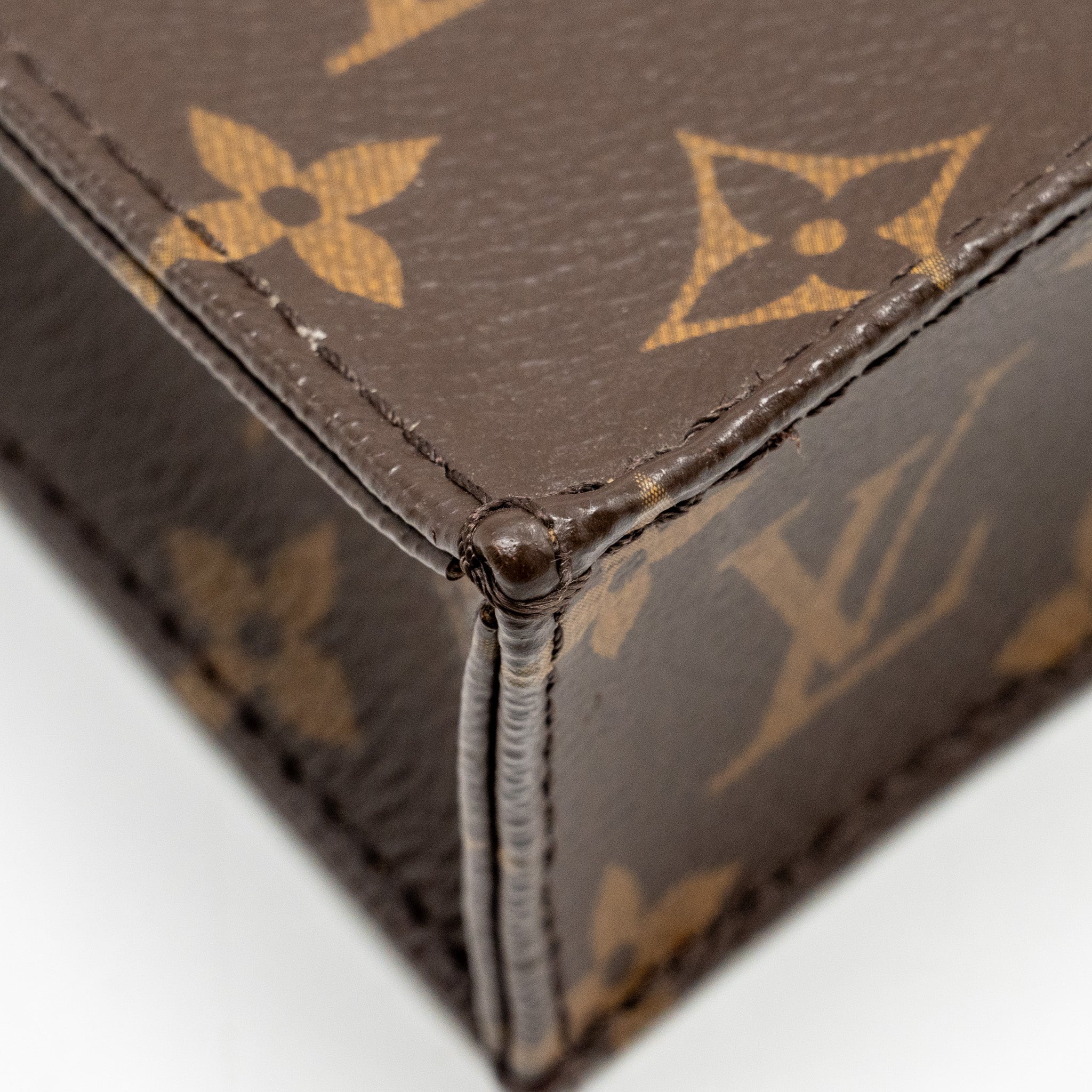 AAA Replica Louis Vuitton LV PETIT SAC PLAT MONOGRAM CANVAS GHW
