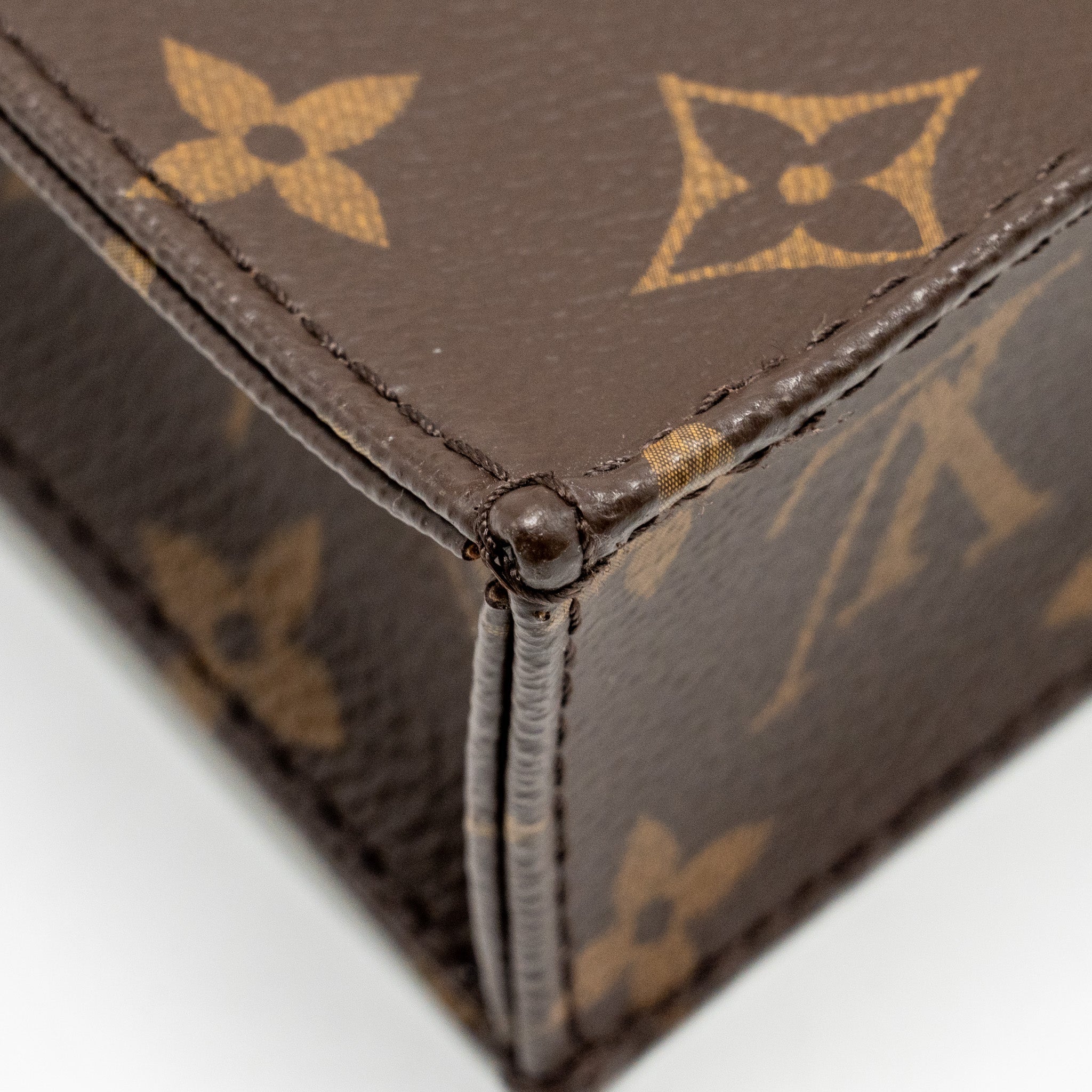 AAA Replica Louis Vuitton LV PETIT SAC PLAT MONOGRAM CANVAS GHW