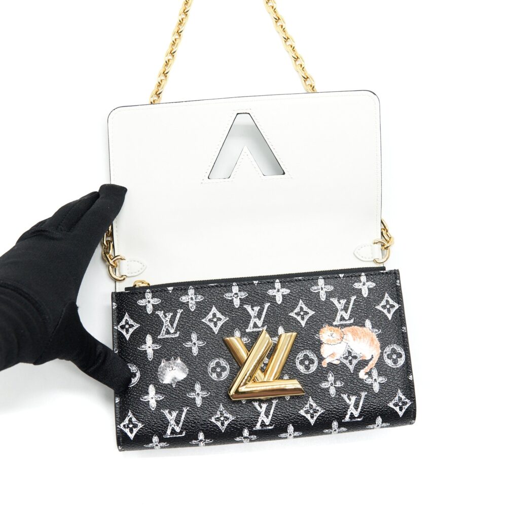 AAA Replica Louis Vuitton LV TWIST CHAIN WALLET MONOGRAM CATOGRAM CAT BLACK