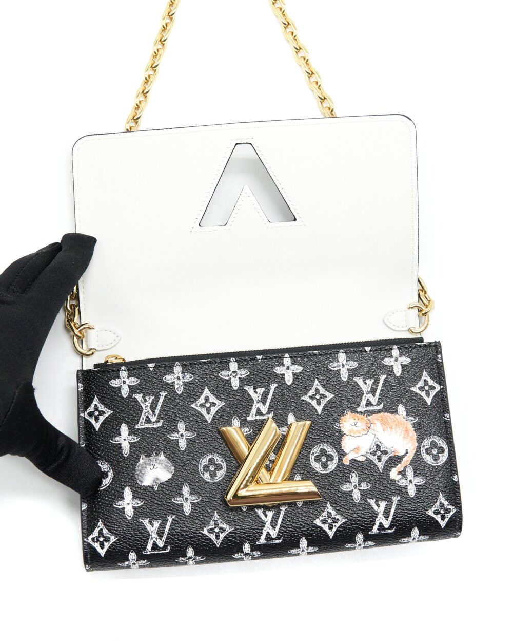 AAA Replica Louis Vuitton LV TWIST CHAIN WALLET MONOGRAM CATOGRAM CAT BLACK