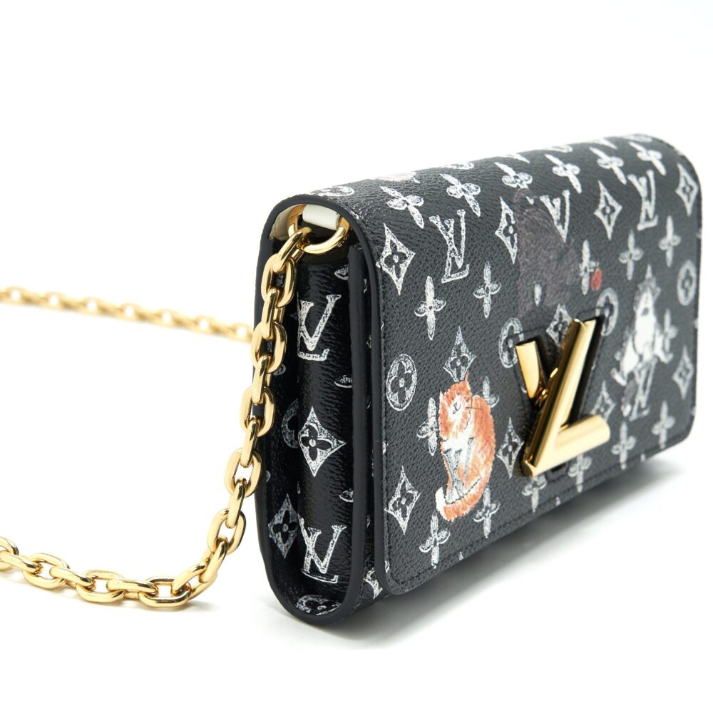 AAA Replica Louis Vuitton LV TWIST CHAIN WALLET MONOGRAM CATOGRAM CAT BLACK