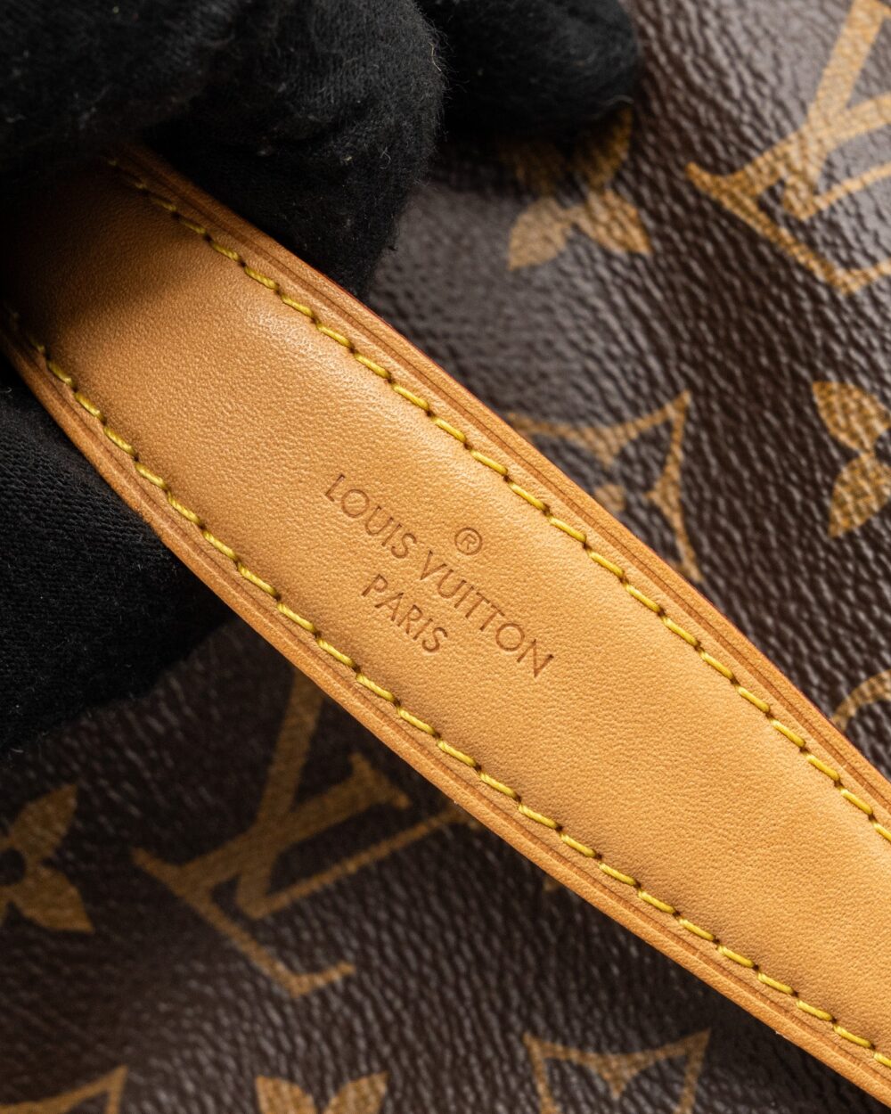 AAA Replica Louis Vuitton LV BUMBAG MONOGRAM CANVAS GHW