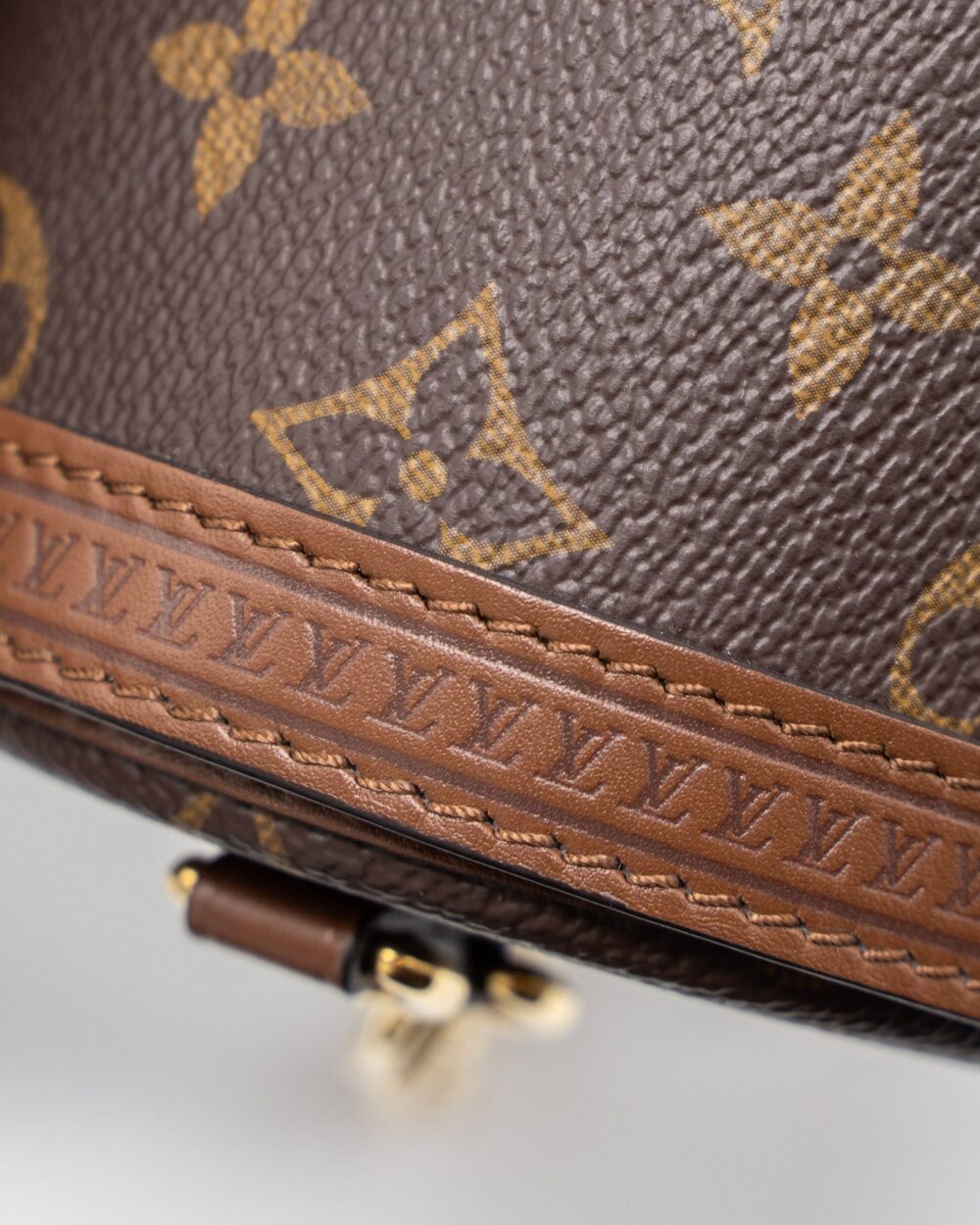 AAA Replica Louis Vuitton LV PAPILLON TRUNK MONOGRAM CANVAS GHW(NEW VERSION)