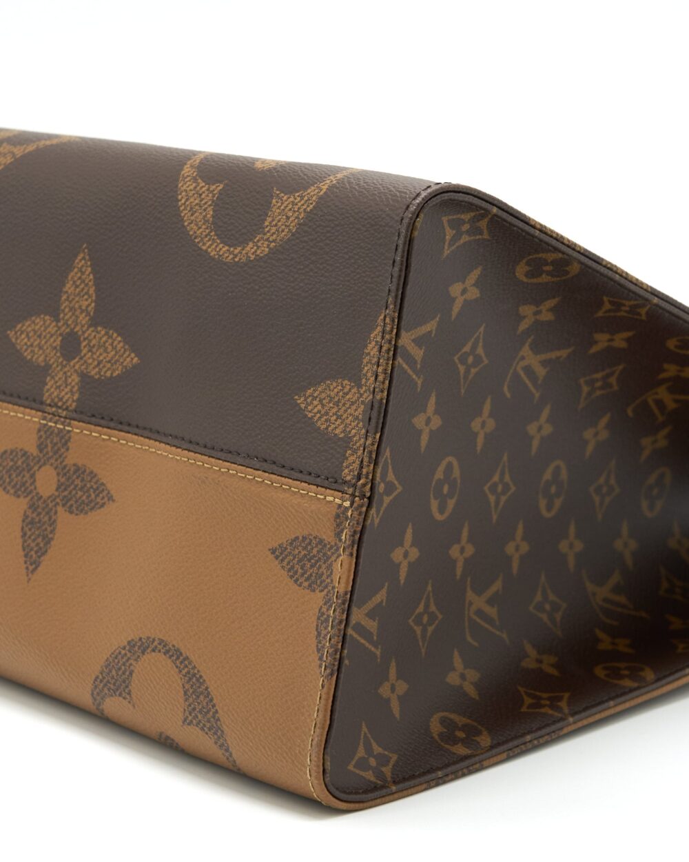 AAA Replica Louis Vuitton LV ON THE GO GM MONOGRAM REVERSE CANVAS GHW