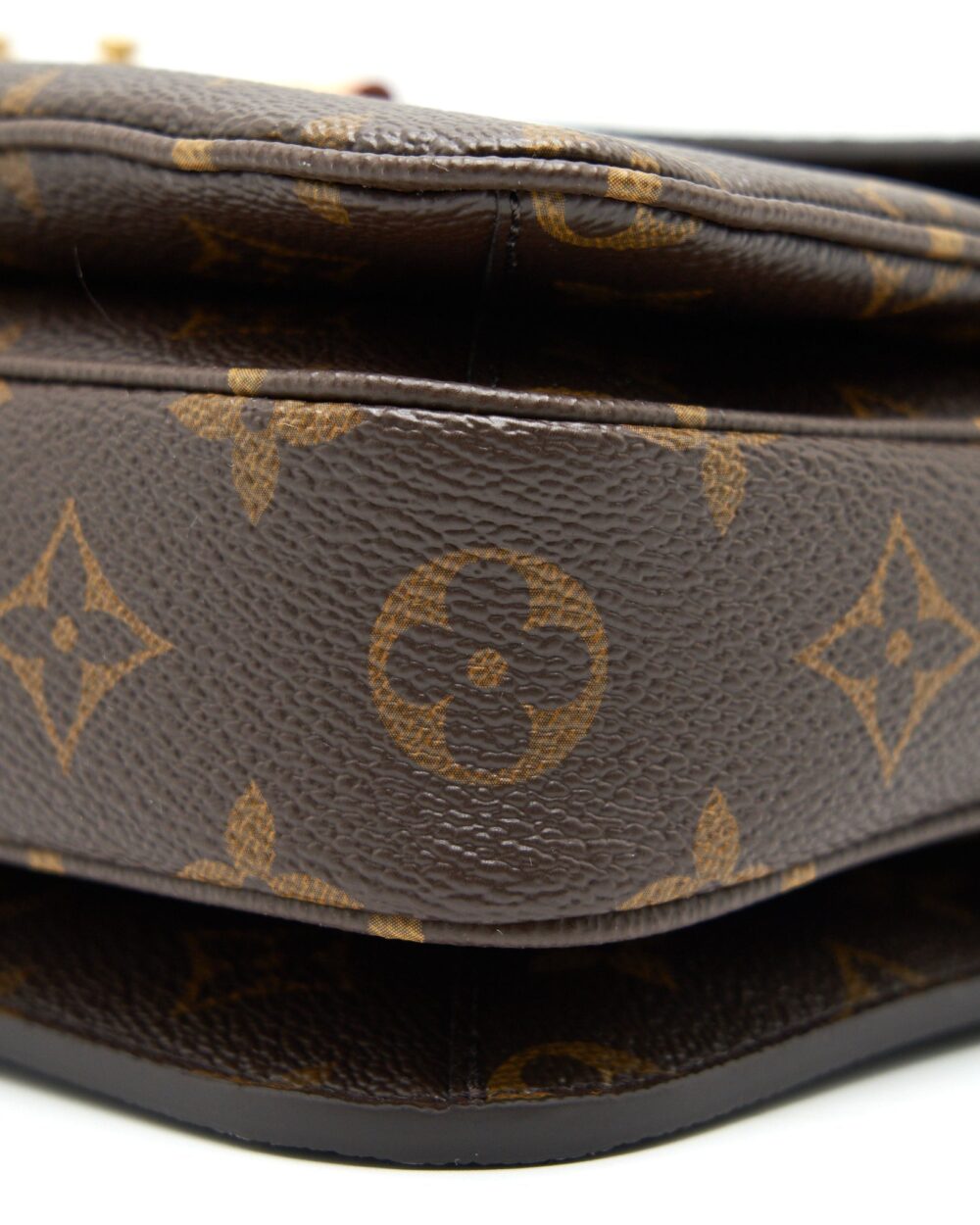 AAA Replica Louis Vuitton LV POCHETTE METIS MONOGRAM