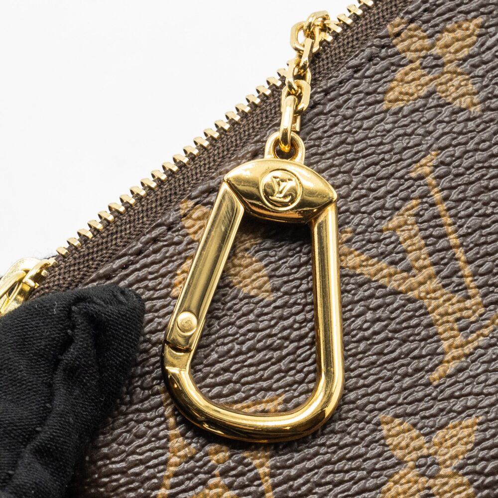 AAA Replica Louis Vuitton LV 2023 CHRISTMAS ANIMATION SAILING KEY POUCH MONOGRAM CANVAS MULTICOLOUR GHW