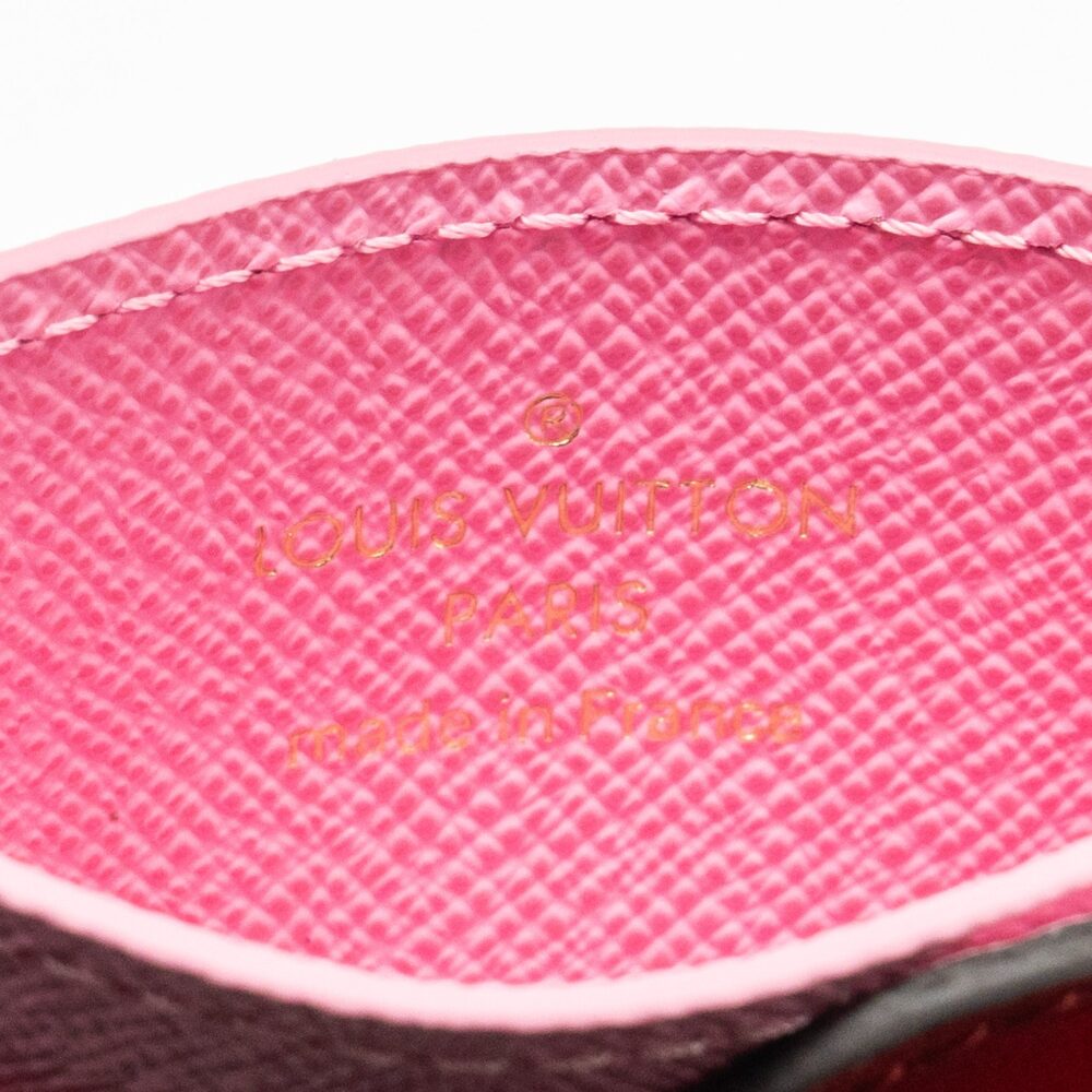 AAA Replica Louis Vuitton LV 2023 CHRISTMAS VIVIENNE CARD HOLDER MONOGRAM CANVAS PALE PINK