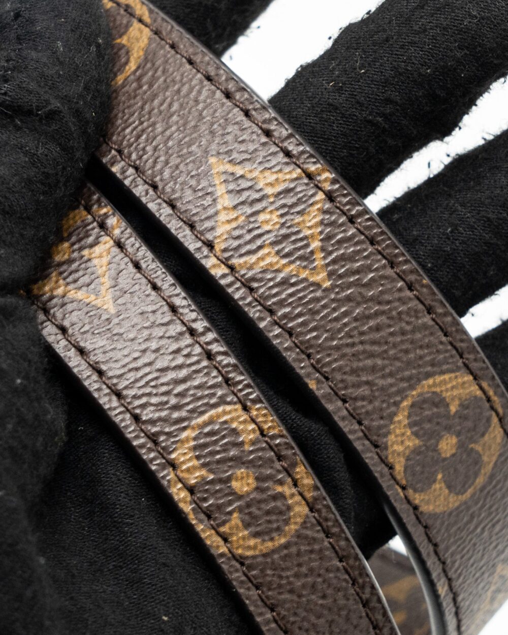 AAA Replica Louis Vuitton LV MONTAIGNE MM MONOGRAM CANVAS GHW