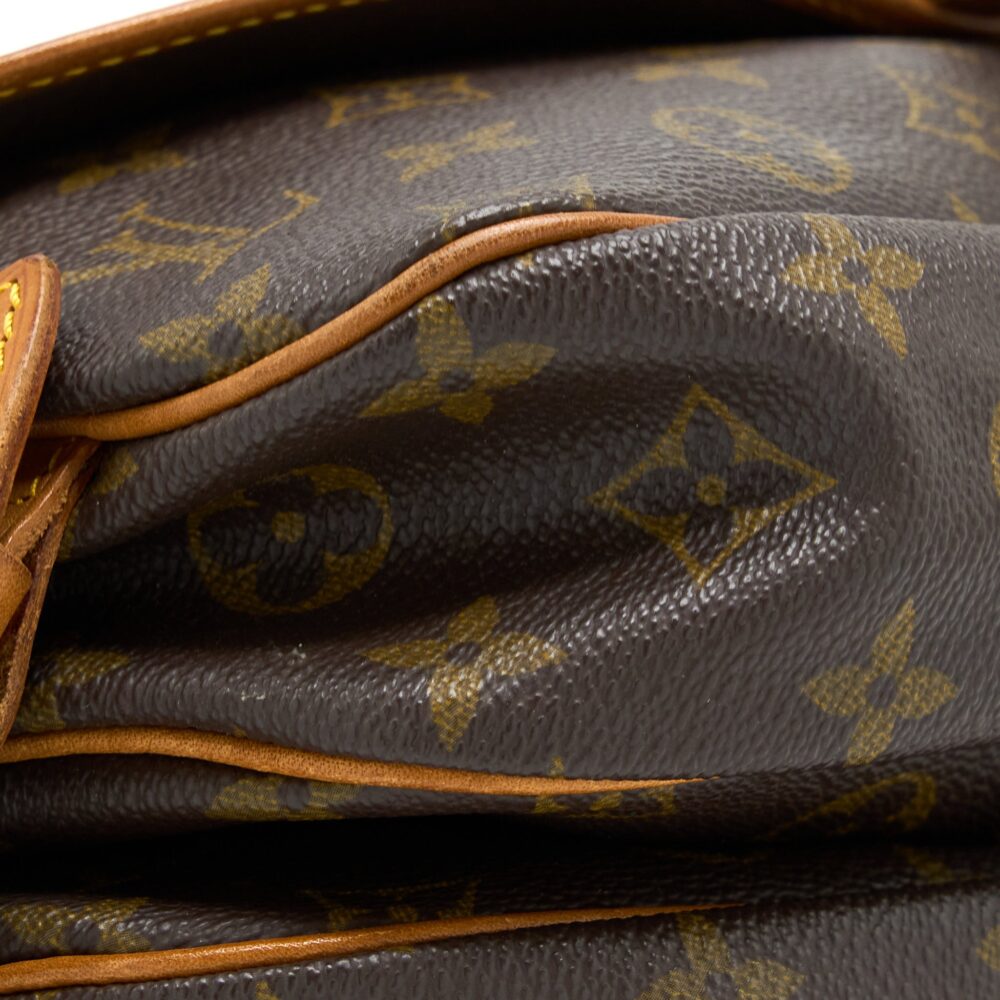 AAA Replica Louis Vuitton LV VINTAGE SAUMUR CLOTH CROSSBODY BAG MONOGRAM CANVAS GHW