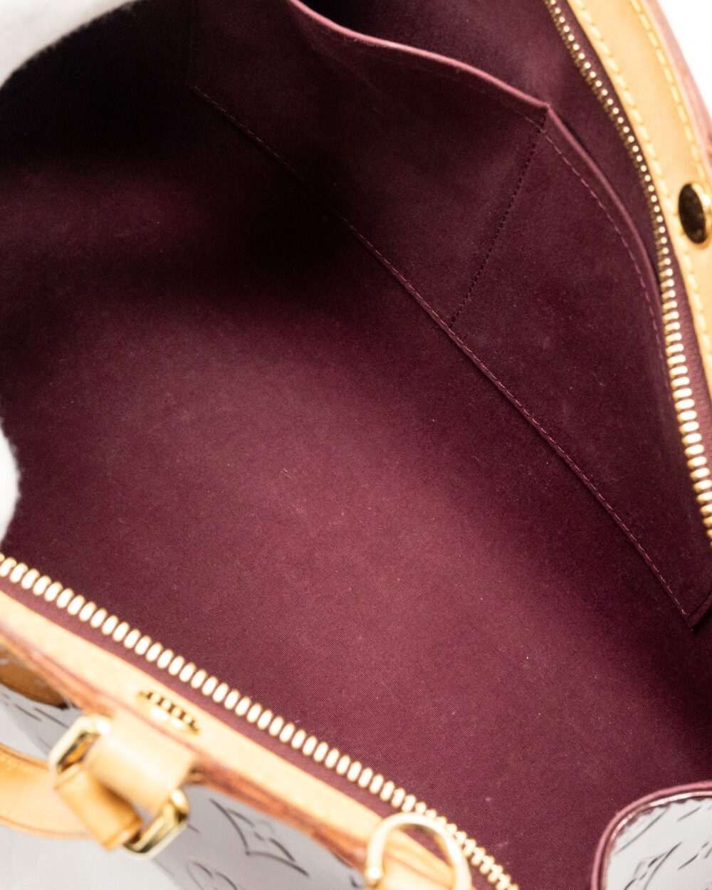 AAA Replica Louis Vuitton LV VERNIS BREA PATENT BURGUNDY AMARANTE GHW