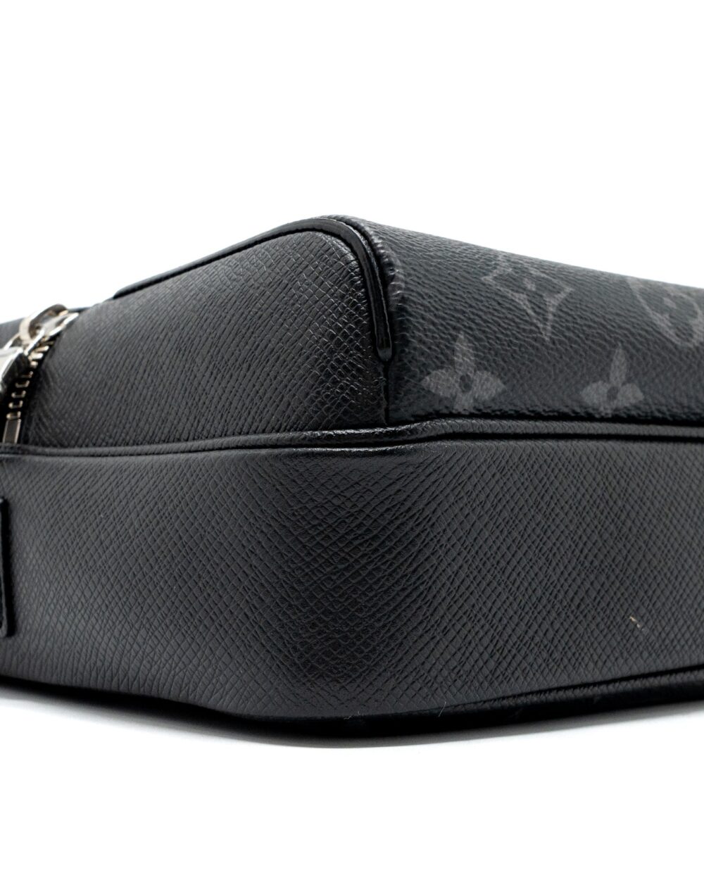 AAA Replica Louis Vuitton LV MESSENGER BAG MONOGRAM ECLIPSE SHW