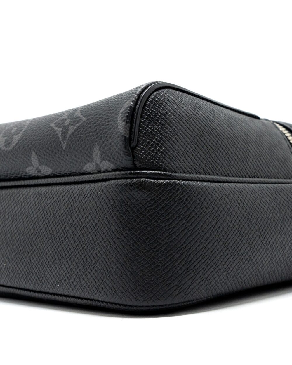 AAA Replica Louis Vuitton LV MESSENGER BAG MONOGRAM ECLIPSE SHW