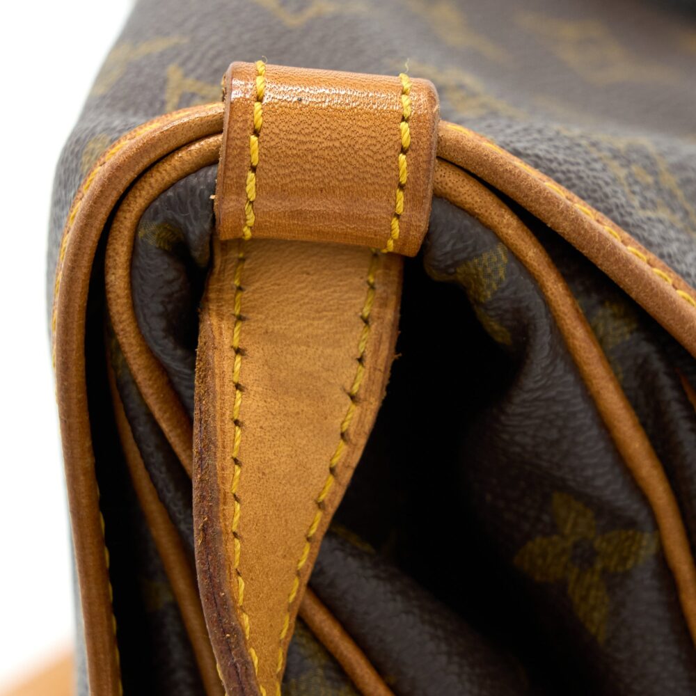 AAA Replica Louis Vuitton LV VINTAGE SAUMUR CLOTH CROSSBODY BAG MONOGRAM CANVAS GHW