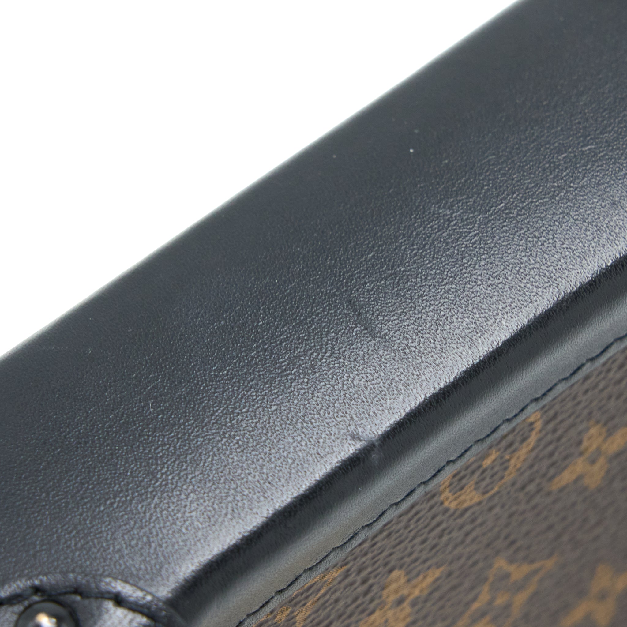 AAA Replica Louis Vuitton LV VERTICAL TRUNK POCHETTE WITH CHAIN MONOGRAM CANVAS GHW
