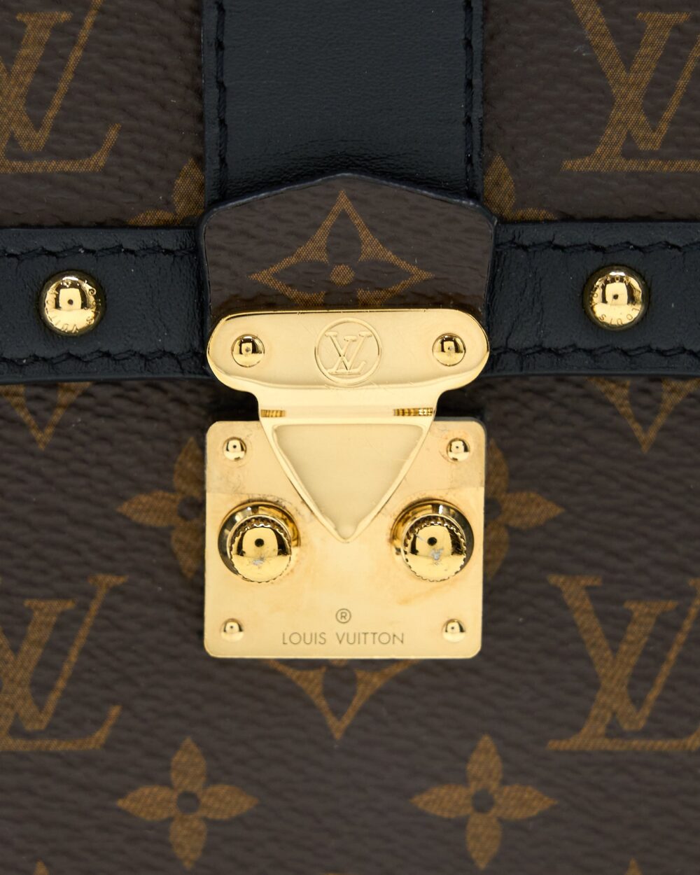 AAA Replica Louis Vuitton LV VERTICAL TRUNK POCHETTE WITH CHAIN MONOGRAM CANVAS GHW