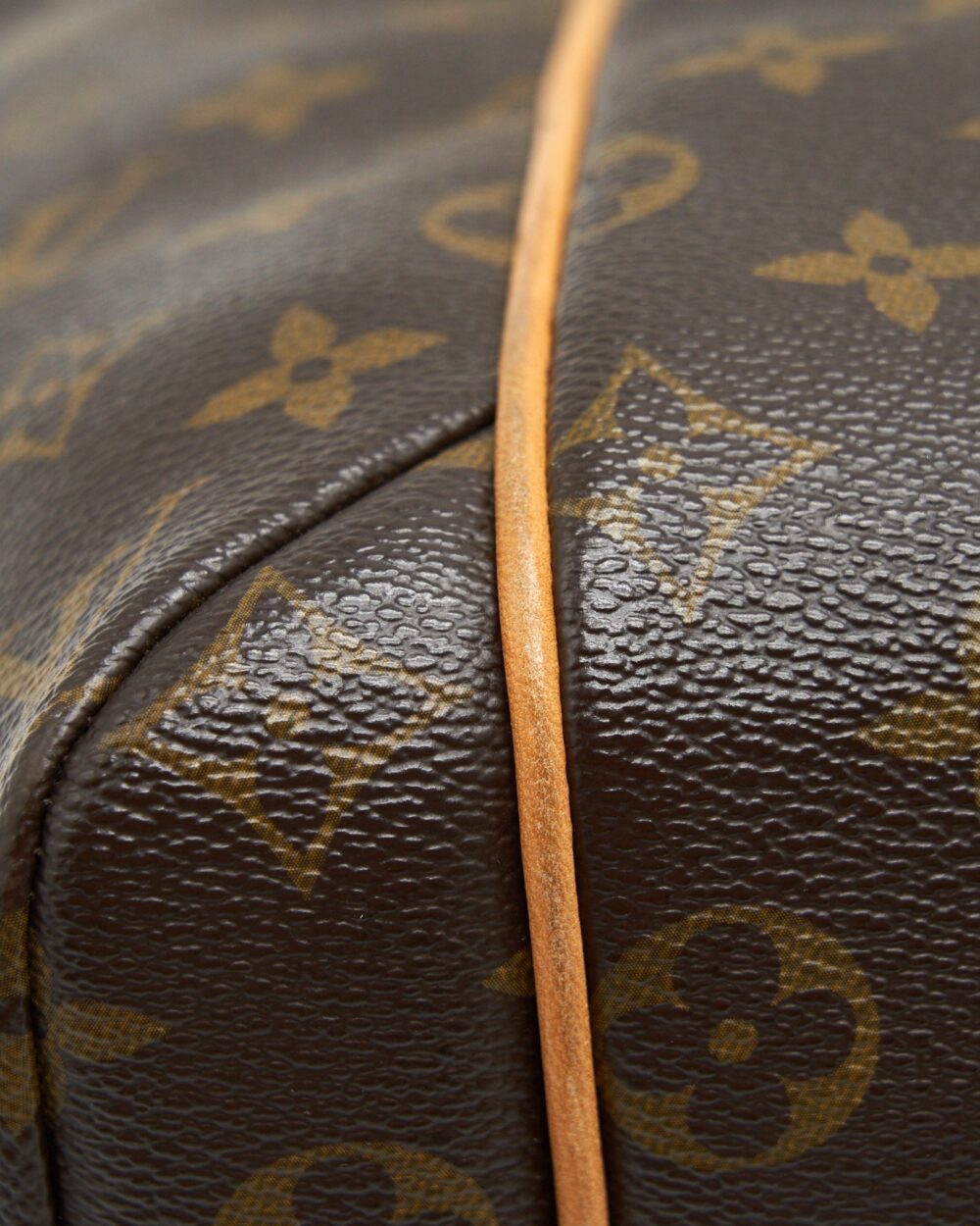 AAA Replica Louis Vuitton LV MONOGRAM CANVAS TOTALLY MM
