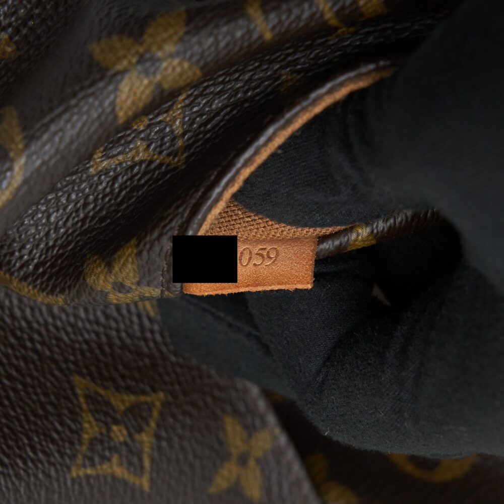 AAA Replica Louis Vuitton LV TOTE BAG MONOGRAM CANVAS GHW