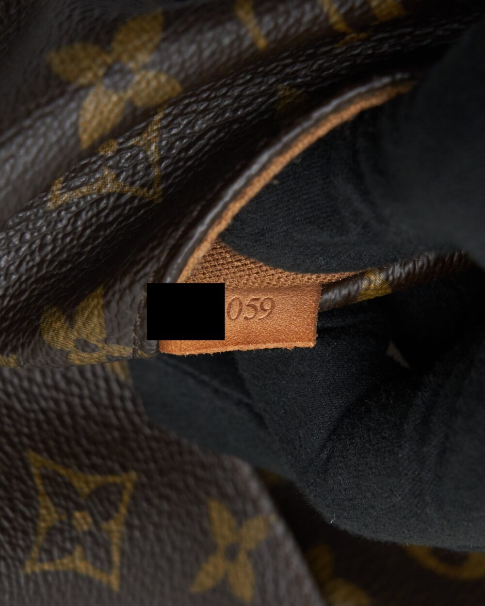 AAA Replica Louis Vuitton LV TOTE BAG MONOGRAM CANVAS GHW