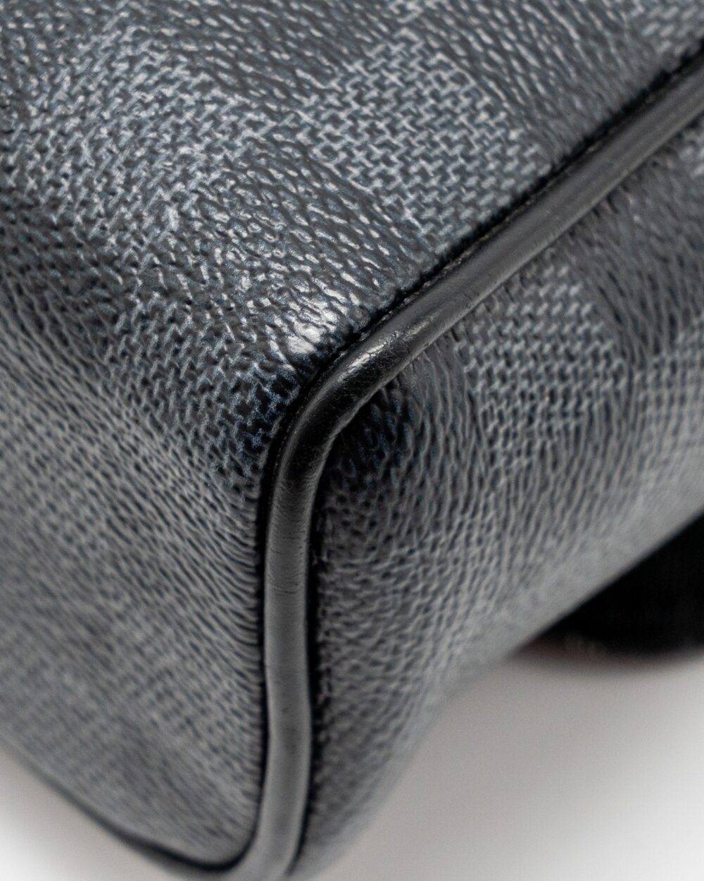 AAA Replica Louis Vuitton LV WORLD MAP DISTRICT MESSENGER BAG DAMIER GRAPHITE CANVAS SHW