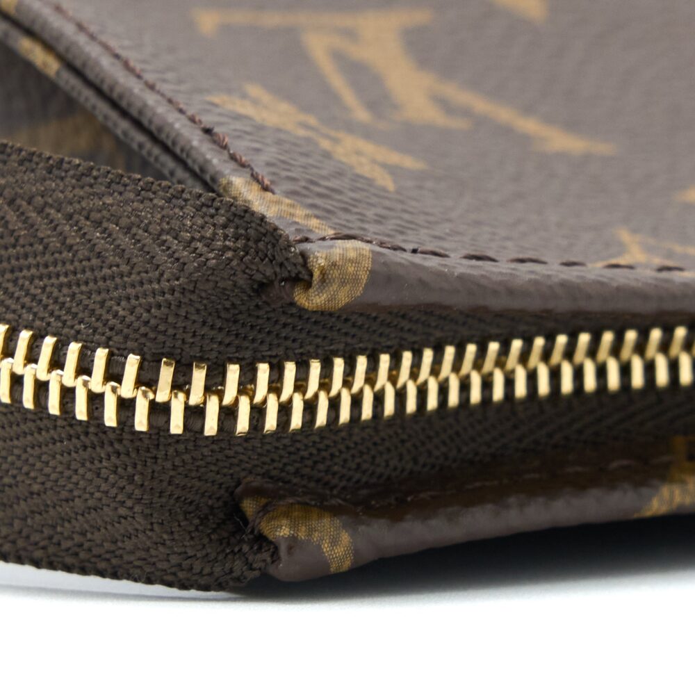 AAA Replica Louis Vuitton LV TOILETRY POCHETTE 15 MONOGRAM CANVAS GHW