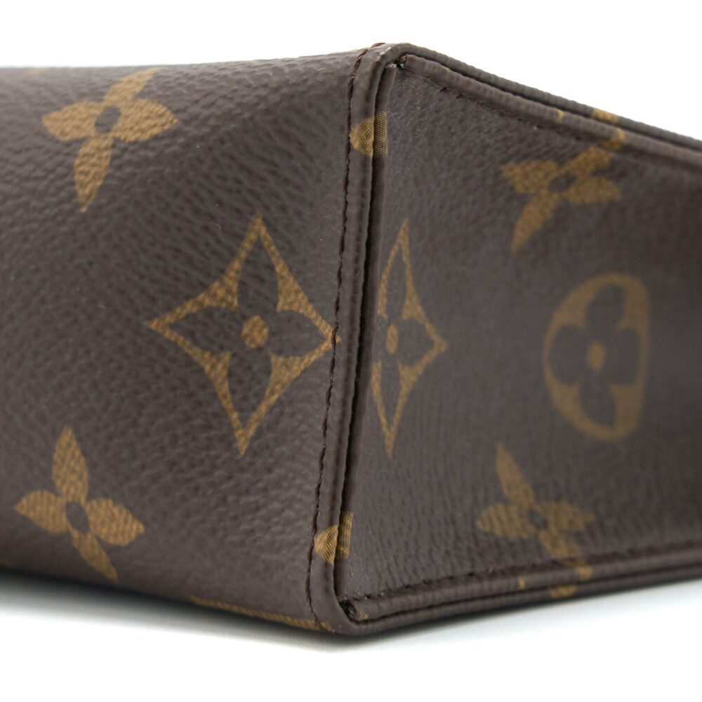 AAA Replica Louis Vuitton LV TOILETRY POCHETTE 19 MONOGRAM CANVAS GHW