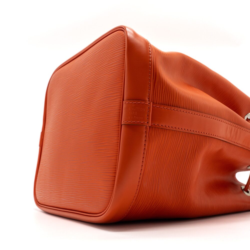 AAA Replica Louis Vuitton LV PETIT NOE EPI ORANGE SHW
