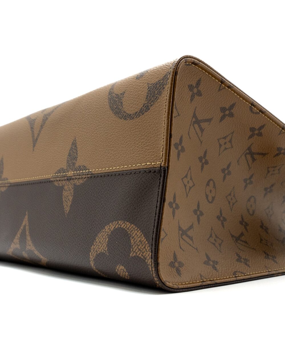 AAA Replica Louis Vuitton LV ONTHEGO MM MONOGRAM REVERSE CANVAS GHW