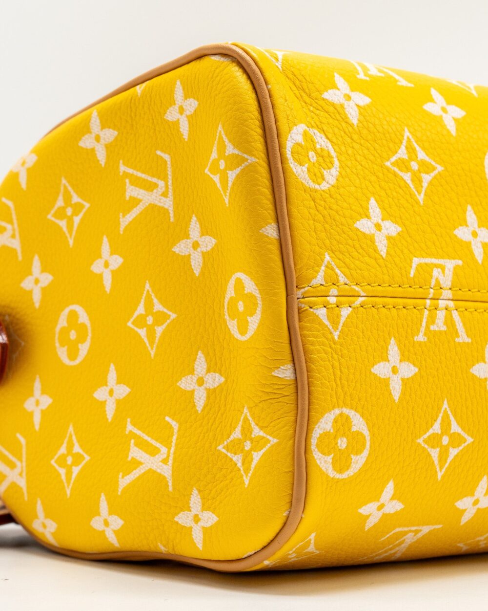 AAA Replica Louis Vuitton LV SPEEDY P9 BANDOULIÈRE 25 MONOGRAM SOFT CALFSKIN JAUNE MAT GHW