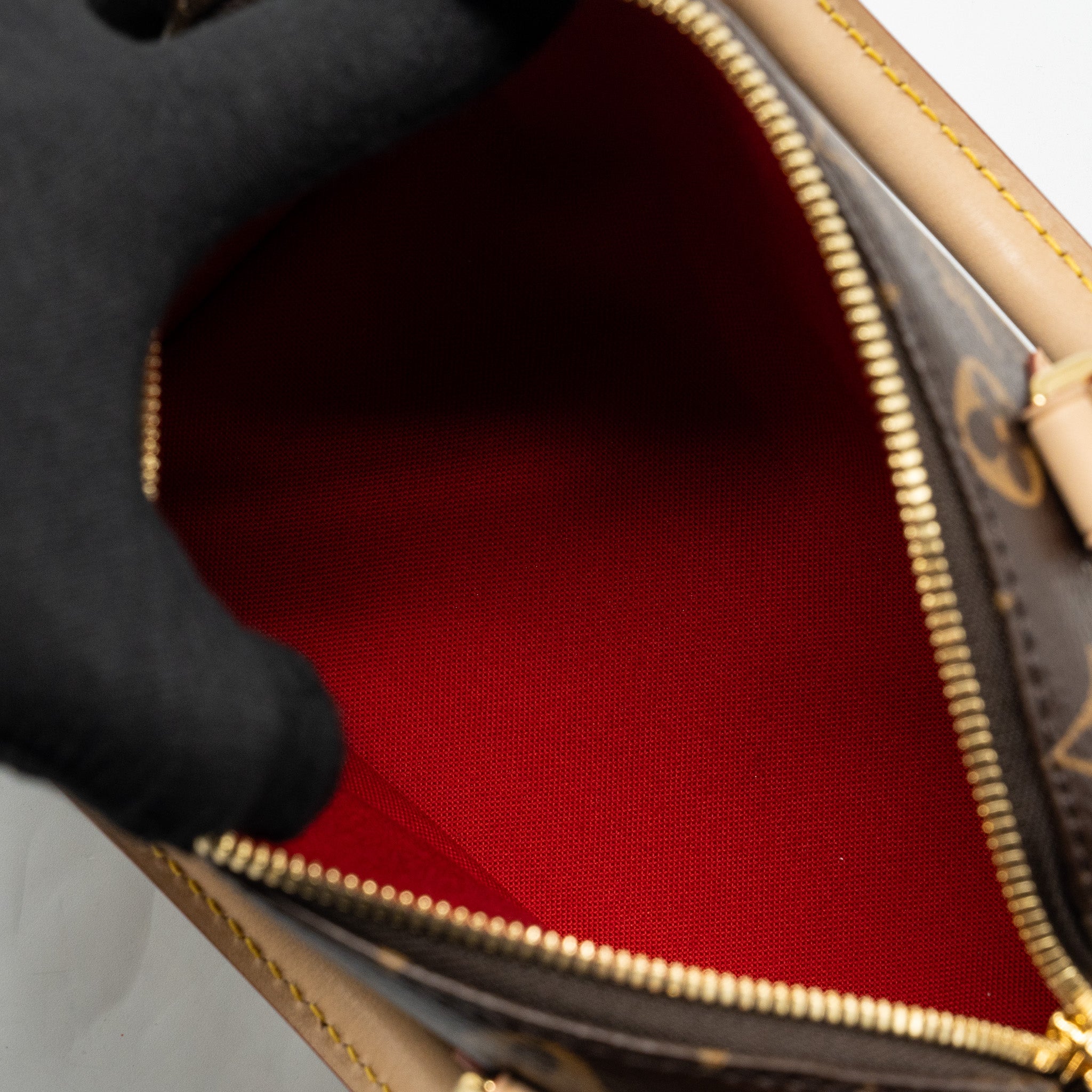 AAA Replica Louis Vuitton LV SPEEDY BANDOULIERE 20 MONOGRAM CANVAS BLACK STRAP GHW