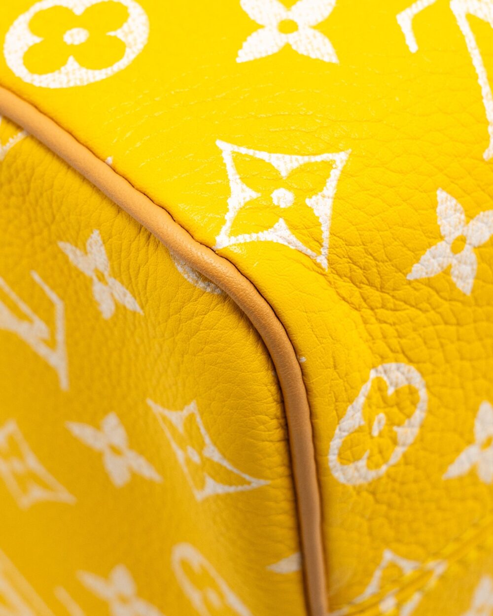AAA Replica Louis Vuitton LV SPEEDY P9 BANDOULIÈRE 25 MONOGRAM SOFT CALFSKIN JAUNE MAT GHW