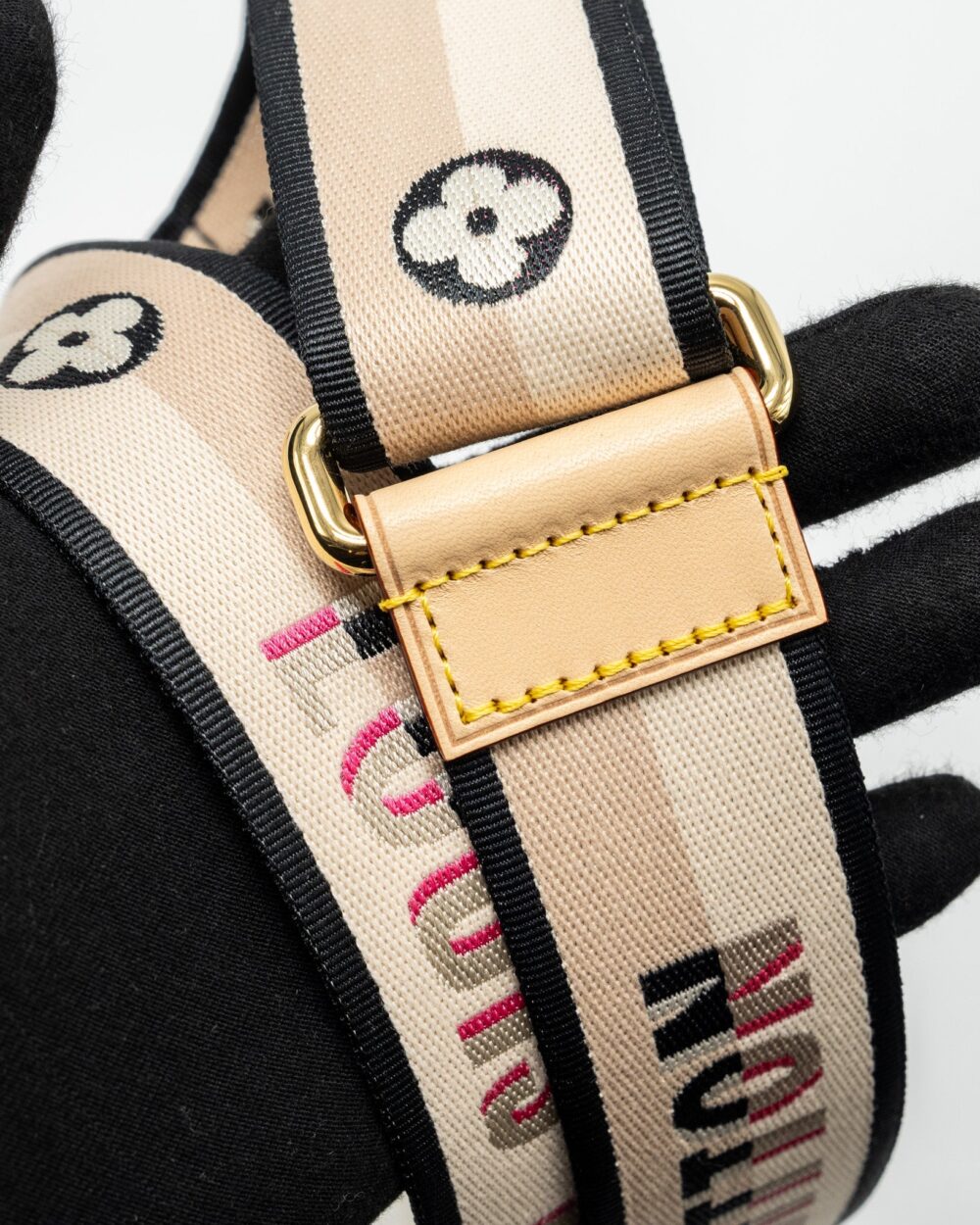 AAA Replica Louis Vuitton LV SPEEDY BANDOULIERE 20 MONOGRAM CANVAS BLACK STRAP GHW
