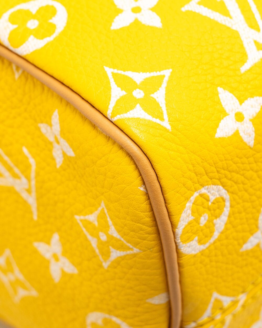 AAA Replica Louis Vuitton LV SPEEDY P9 BANDOULIÈRE 25 MONOGRAM SOFT CALFSKIN JAUNE MAT GHW