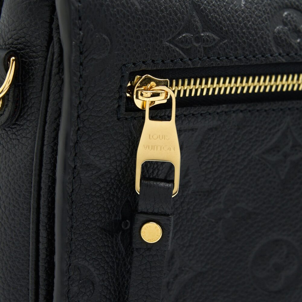 AAA Replica Louis Vuitton LV POCHETTE MÉTIS MONOGRAM EMPREINTE BLACK GHW