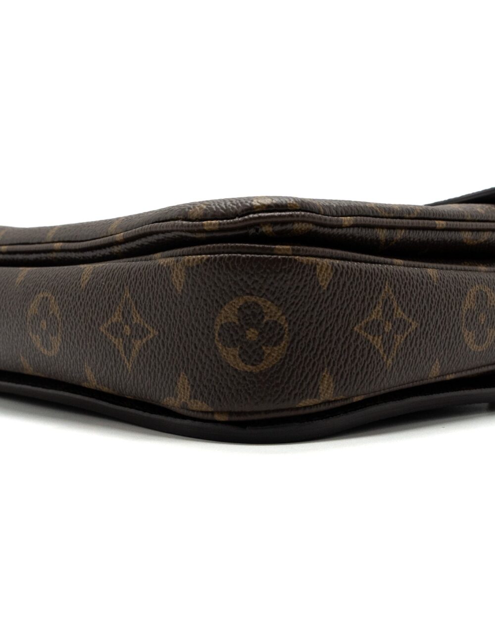 AAA Replica Louis Vuitton LV POCHETTE MÉTIS MONOGRAM CANVAS GHW