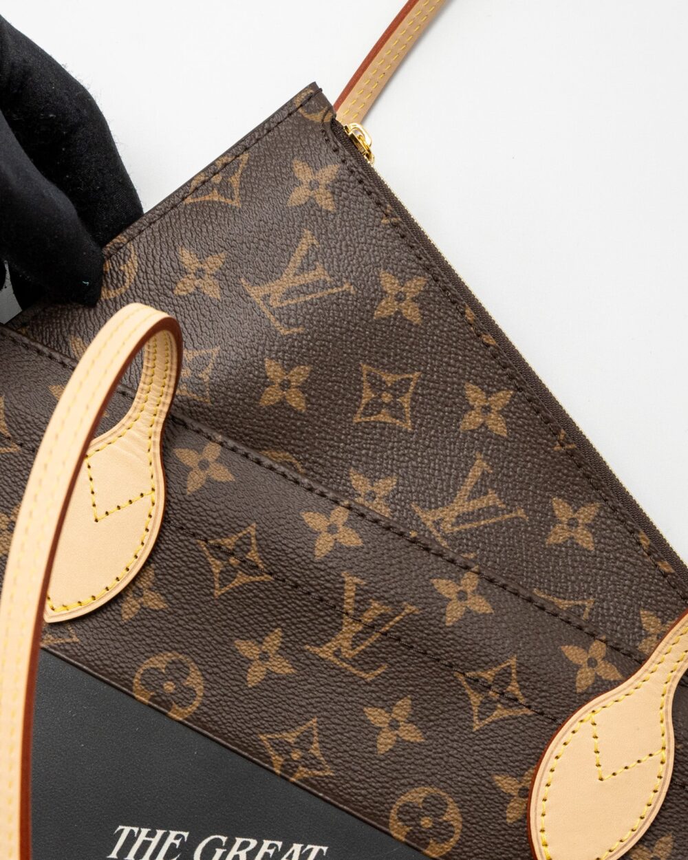 AAA Replica Louis Vuitton LV CARRY IT LIMITED EDITION MONOGRAM CANVAS GHW