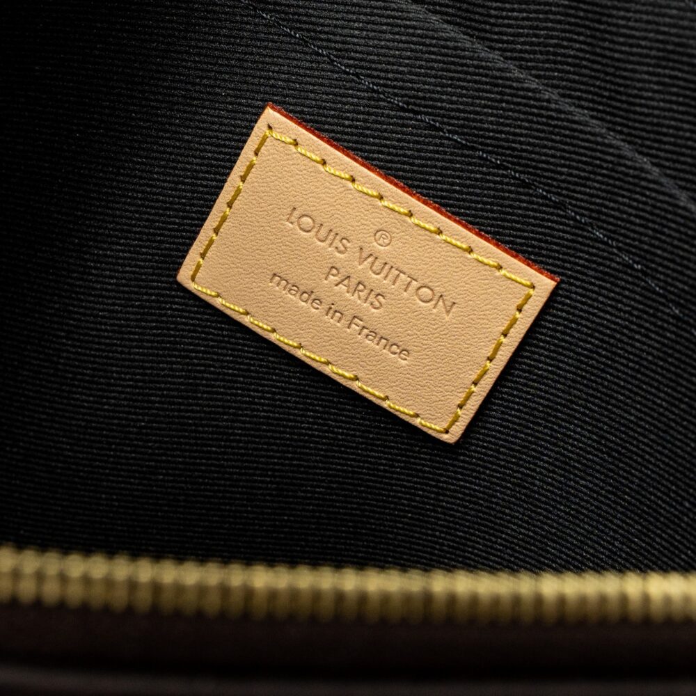 AAA Replica Louis Vuitton LV CARRY IT LIMITED EDITION MONOGRAM CANVAS GHW