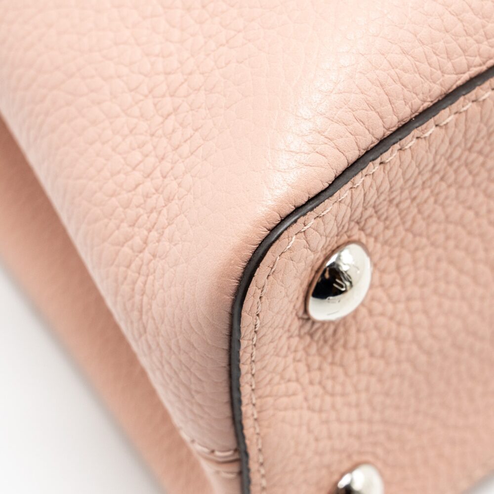 AAA Replica Louis Vuitton LV CAPUCINES MM TAURILLON PINK SHW