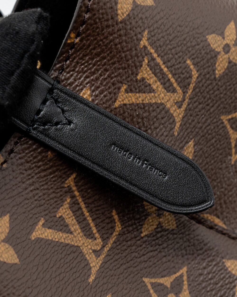 AAA Replica Louis Vuitton LV NEONOE MONOGRAM CANVAS BLACK GHW (NEW VERSION)